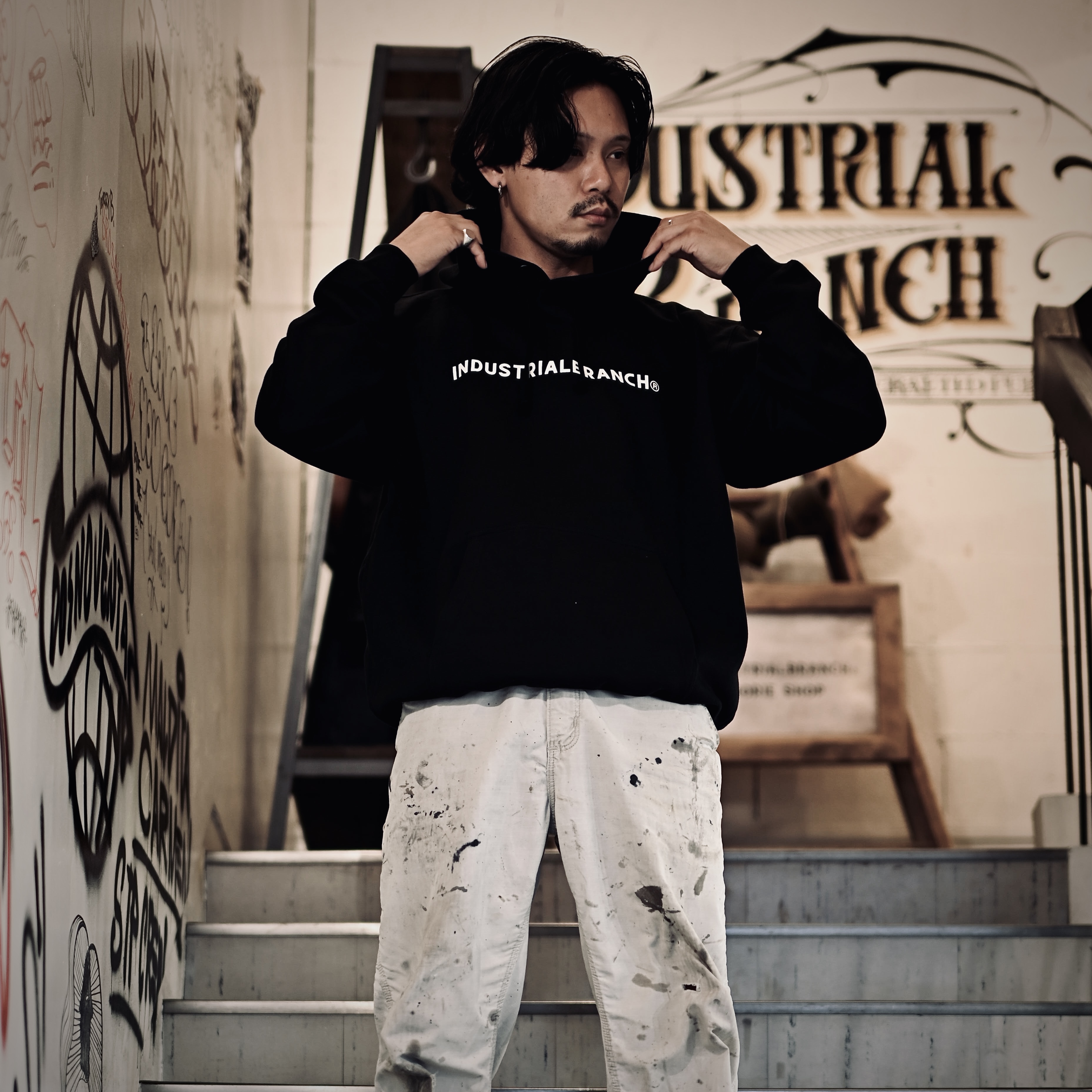 大阪のおしゃれな家具屋 オーダー家具・アイアン家具ならINDUSTRIALBRANCH® HOODIE