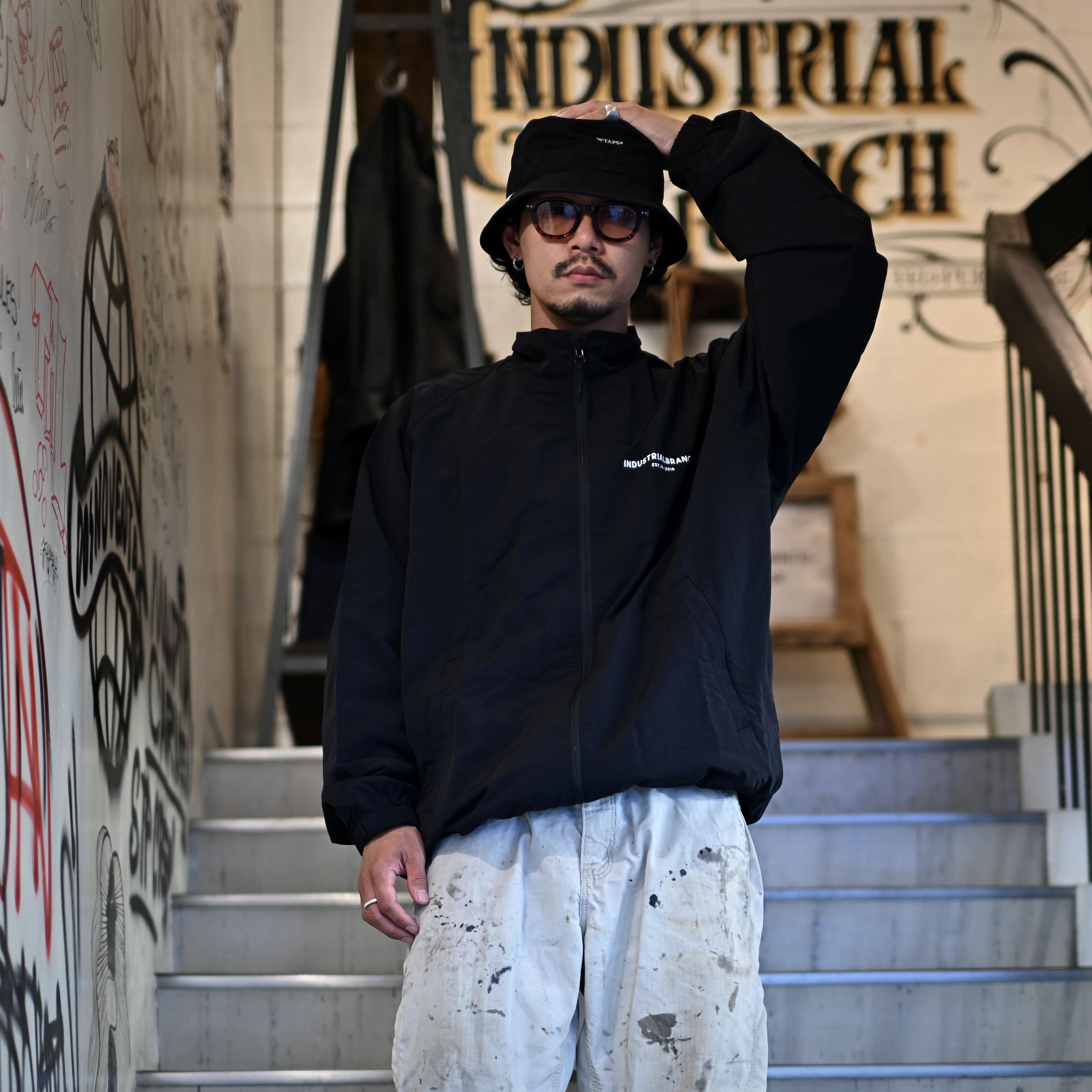 大阪のおしゃれな家具屋 オーダー家具・アイアン家具ならINDUSTRIALBRANCH® NYLON JACKET